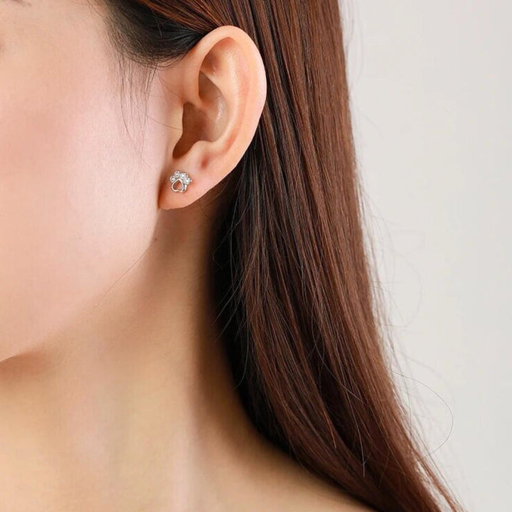 TALIAIE - Patte Stud Earrings in Silver with Zirconia