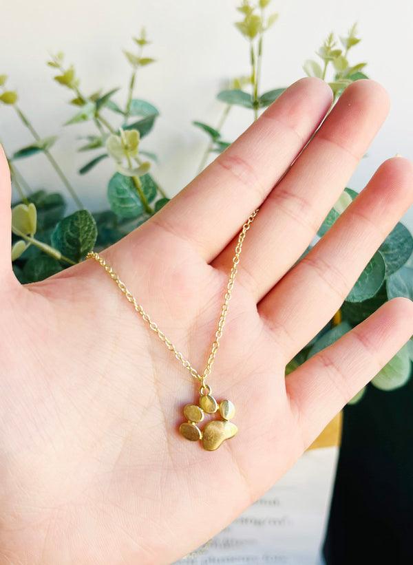 NIVA - Gold-Plated Necklace with Paw Pendant