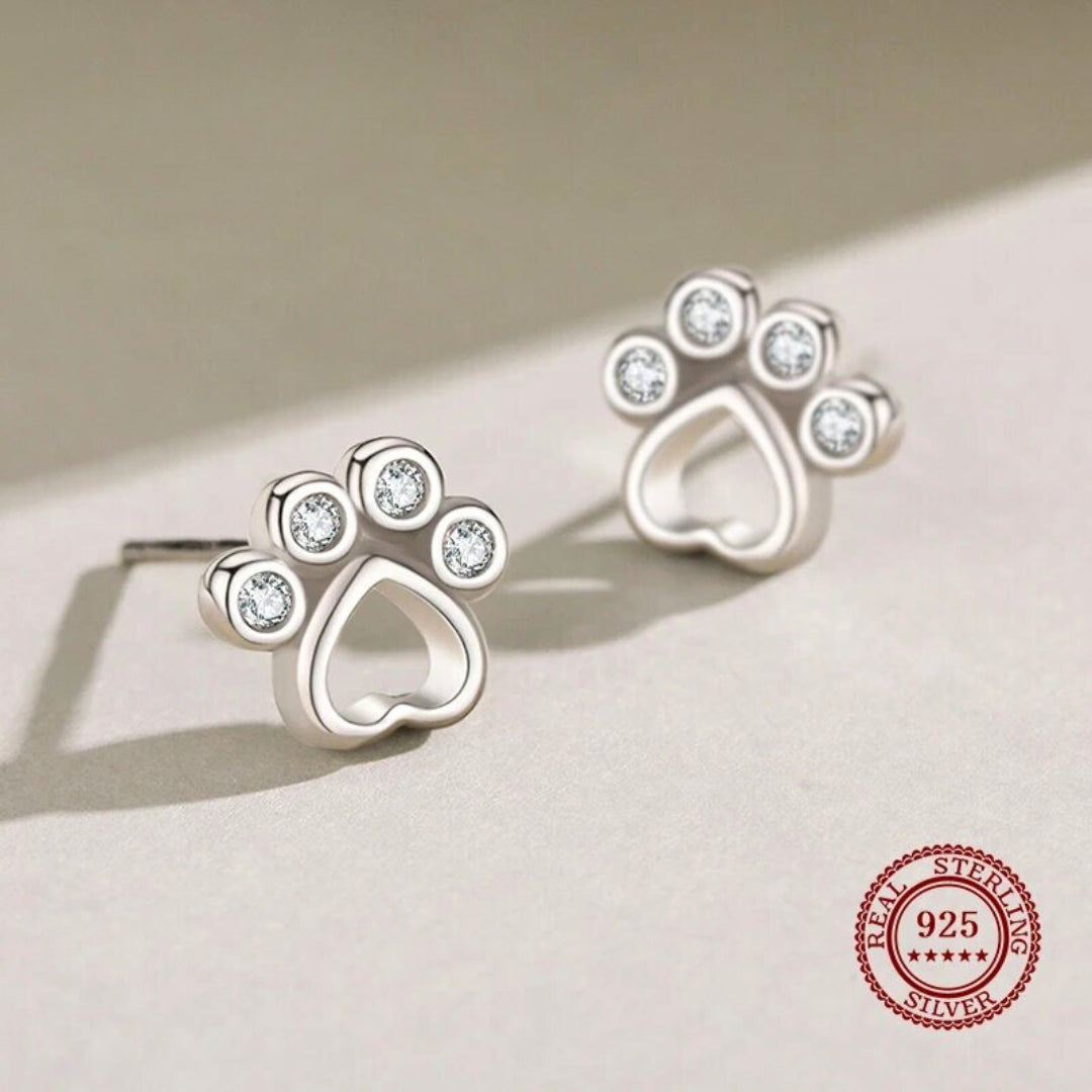 TALIAIE - Patte Stud Earrings in Silver with Zirconia