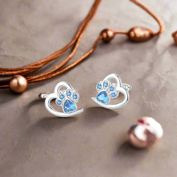 LIVIA - Heart and Paw Earrings