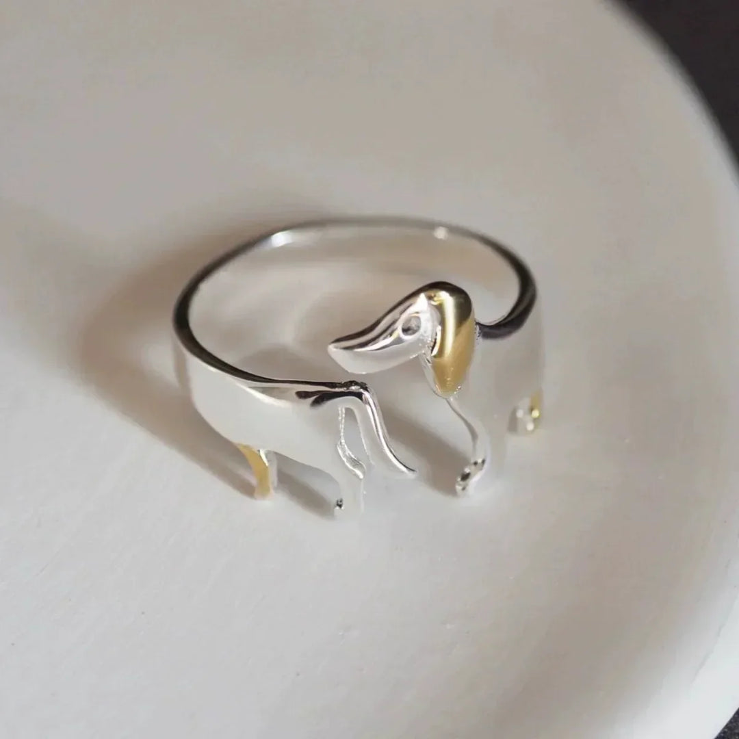 REYA - Adjustable Dachshund Ring in