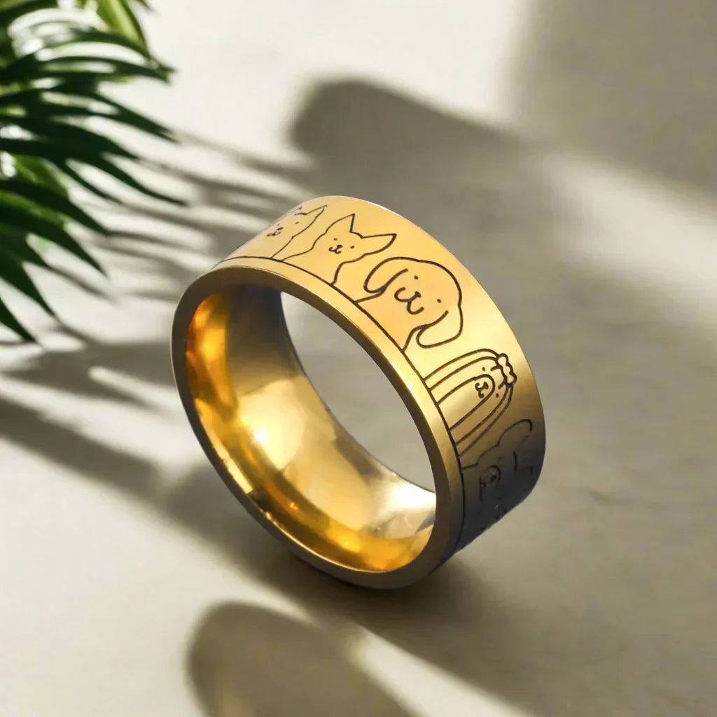 NIKA - Wide Gold and Silver Ring with Engraved Paw for Ladies